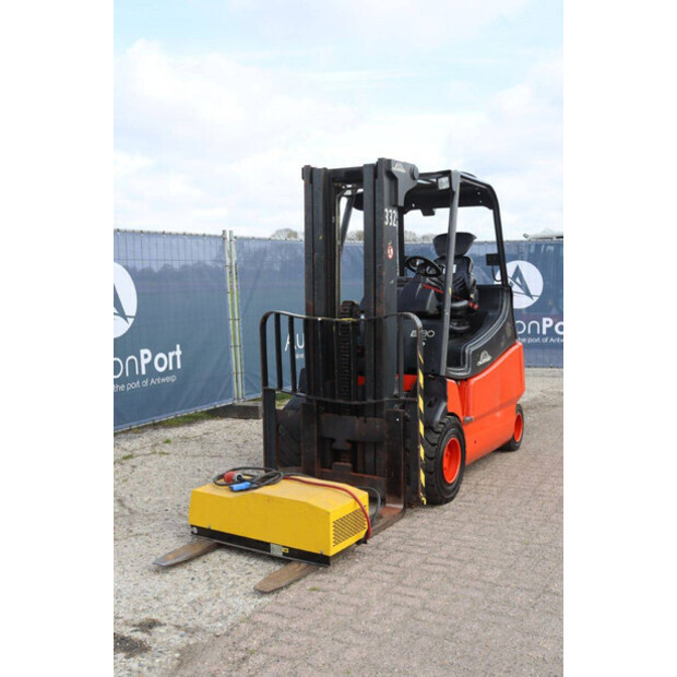 2005 Linde E30-03-600-46726311