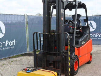 2005-linde-e30-03-600-1444612-46726311