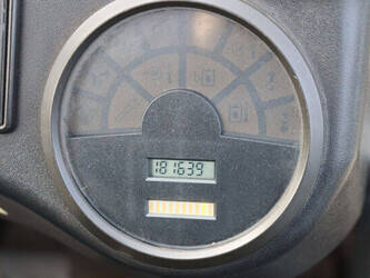 2005-linde-e30-03-600-1444612-46726327