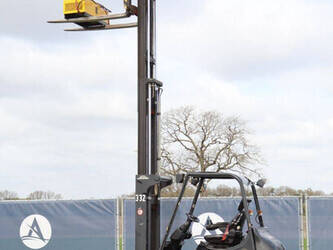 2005-linde-e30-03-600-1444612-46726337