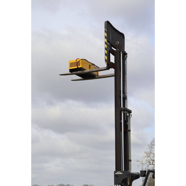 2005 Linde E30-03-600-46726338