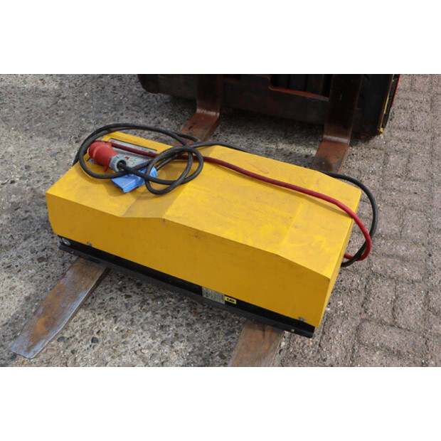 2005 Linde E30-03-600-46726339