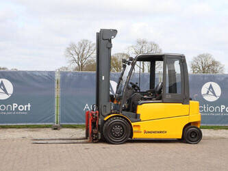 Image de CHARIOTS ÉLÉVATEURS Jungheinrich EFG 540