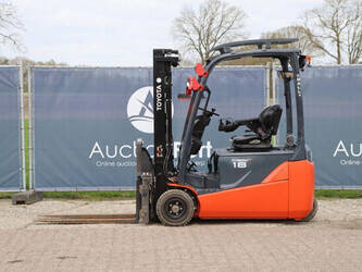 2021-toyota-8fbe18t-1444614-46726380