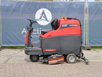 صورة ل كاسحات 2016 Meclean PowerScrub 100D