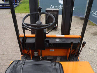 1992-still-r50-16-1444618-46726539