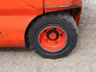 2005-linde-e30-03-600-1444619-46726573