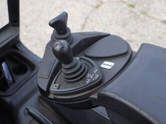 2005-linde-e30-03-600-1444619-46726583