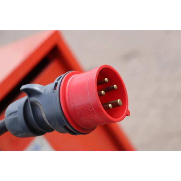 2005 ليندي E30-03-600-46726598