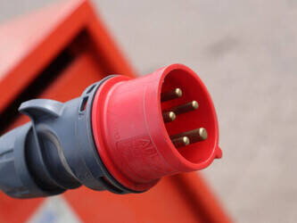 2005-linde-e30-03-600-1444619-46726598