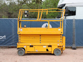 2014-haulotte-compact12-1444623-46726709