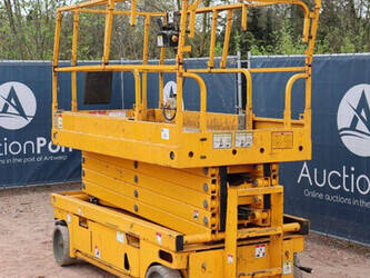 2014-haulotte-compact12-1444623-46726711