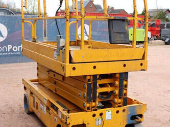 2014-haulotte-compact12-1444623-46726714