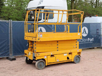 2014-haulotte-compact12-1444623-46726716