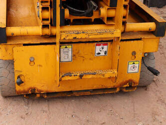 2014-haulotte-compact12-1444623-46726721