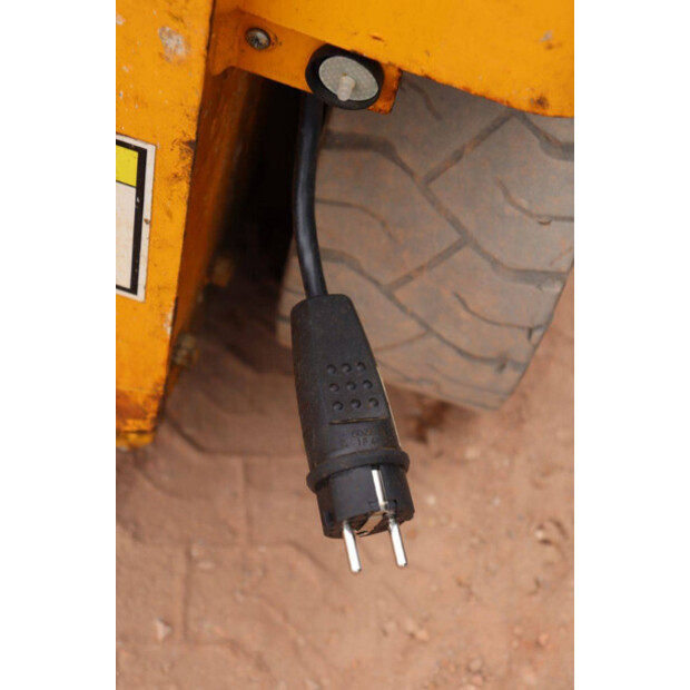 2014 هولوت COMPACT12-46726722