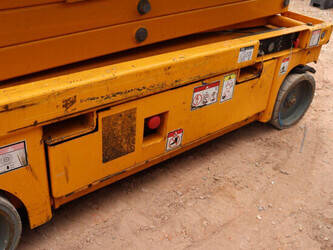 2014-haulotte-compact12-1444623-46726724