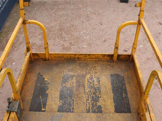 2014-haulotte-compact12-1444623-46726730