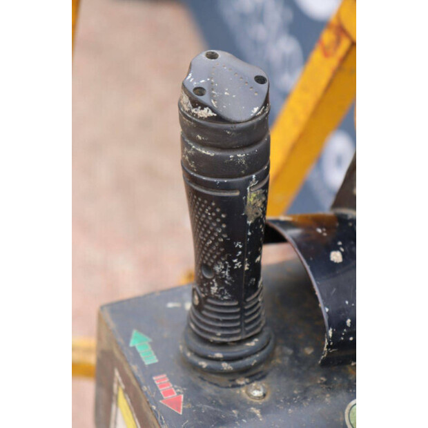 2014 هولوت COMPACT12-46726732