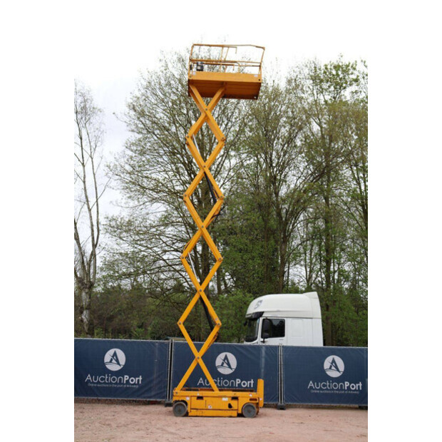 2014 هولوت COMPACT12-46726735