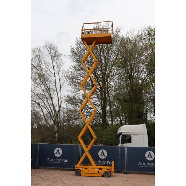 2014 هولوت COMPACT12-46726736