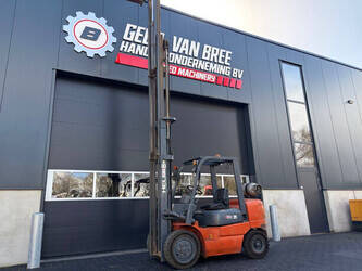 2012-heli-cpyd35-1444627-46726820