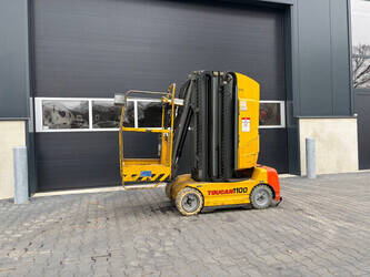 صورة ل رافعات هوائية 2001 جروف TOUCAN 1100A