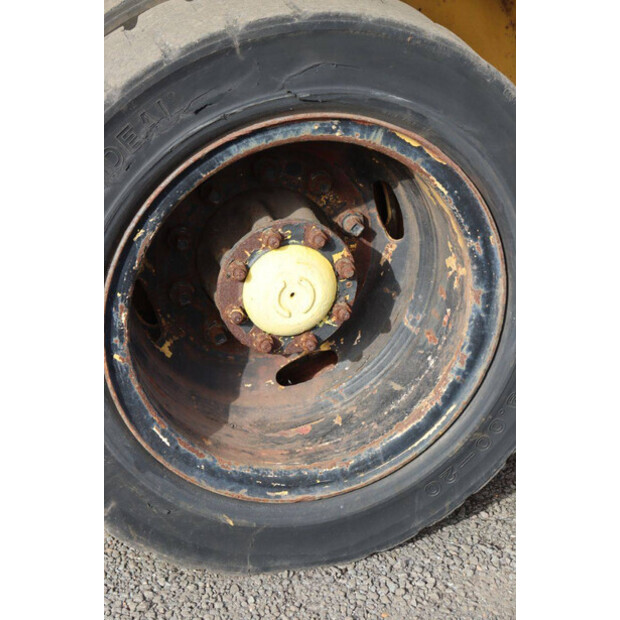 1990 كاتربيلر V200B-46727087