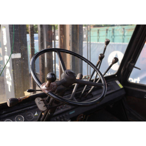 1990 كاتربيلر V200B-46727099