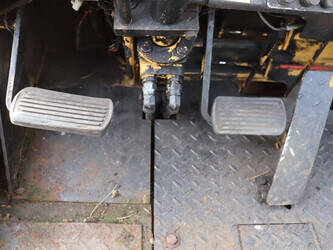 1990-caterpillar-v200b-1444639-46727100