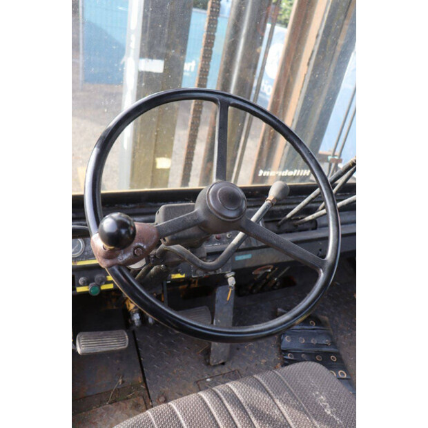 1990 كاتربيلر V200B-46727101