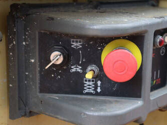 2006-jlg-2630es-1444647-46727319