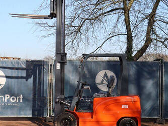 2025-machpro-mp-e2-5-1444655-46727571