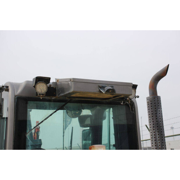 2016 Hyundai 80D-9-46727770