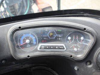 2016-hyundai-80d-9-1444662-46727781