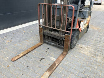 2005-toyota-7fbmf25-1444670-46727883