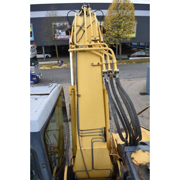 2001 كوماتسو PC288US-3-46728015