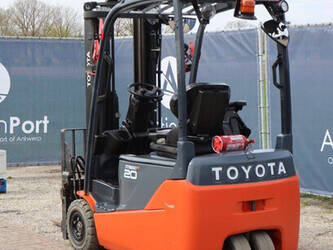 2021-toyota-8fbe18t-1444688-46728214