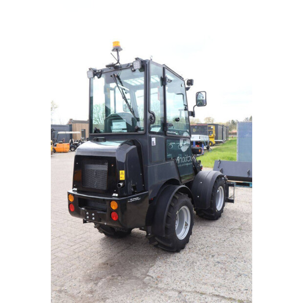 2026 Panther W25-46728301