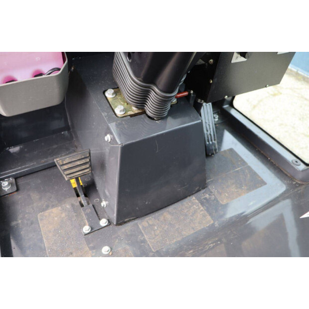 2026 Panther W25-46728319