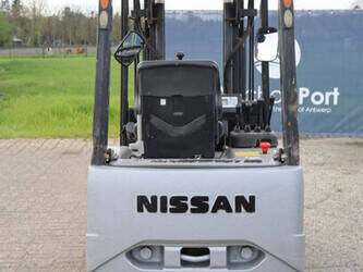 2011-nissan-1n1l18q-1444693-46728411