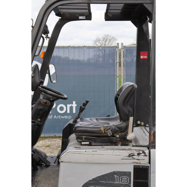 2011 نيسان 1N1L18Q-46728424