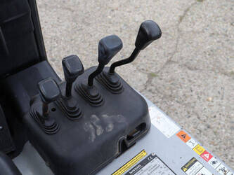 2011-nissan-1n1l18q-1444693-46728433