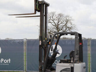 2011-nissan-1n1l18q-1444693-46728438