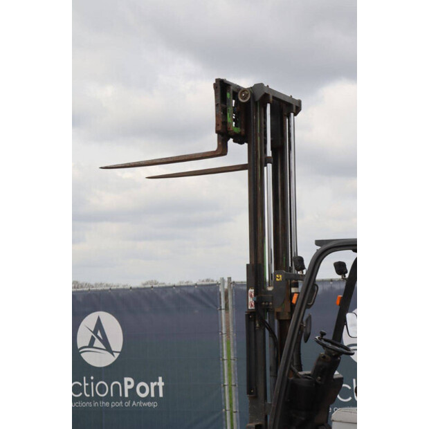 2011 نيسان 1N1L18Q-46728439