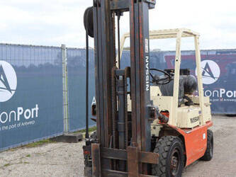 nissan-pf02a20u-1444694-46728448