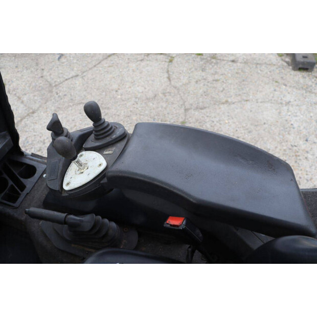 2011 Fenwick-Linde E30-03/600-46728498