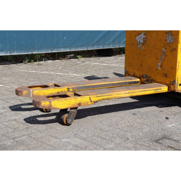 2019 جنجهينريتش EJE116-46728534