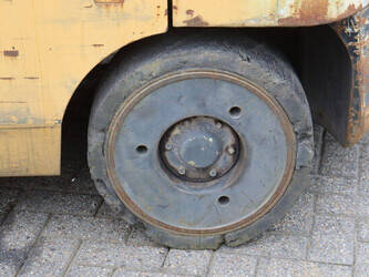 1999-caterpillar-gc-60k-46728664