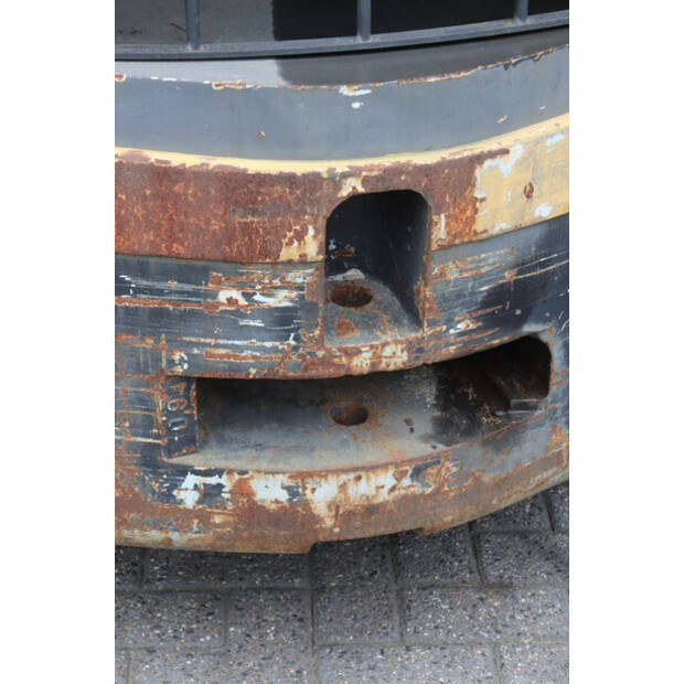 1999 كاتربيلر GC 60K-46728667